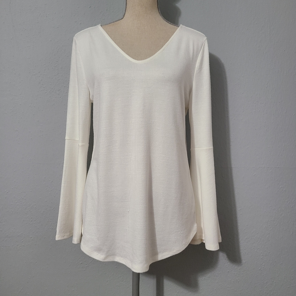 Ann Taylor Loft Long Sleeve Knit Off White V Neck Back‎ Tie Bell Sleeve NWT Med